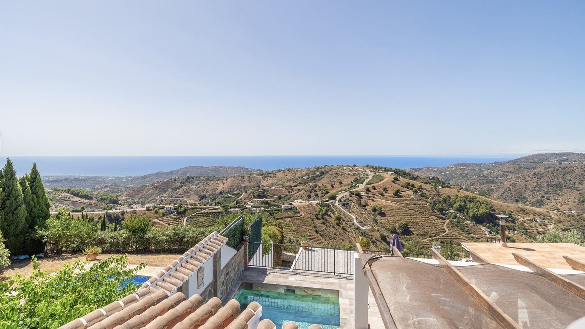View of the Mediterranean from El Olivo, on the hillside above Frigiliana, with the Nerja coast in the distance